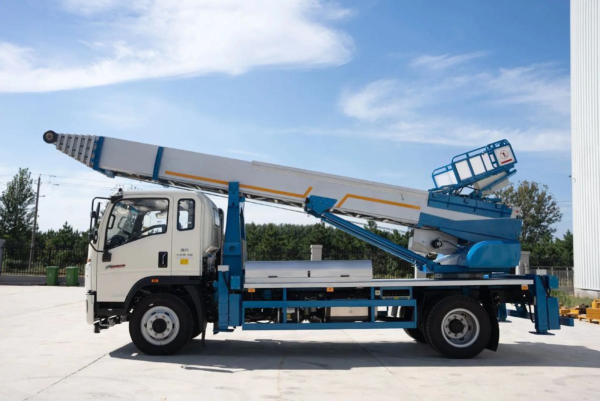 甘孜云梯上料车租赁费用