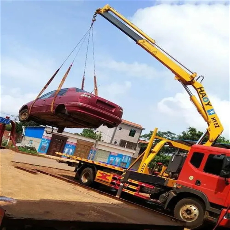 甘孜吊车吊汽车的正确方法